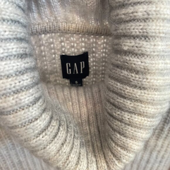 GAP Shaker-Stitch Turtleneck Sweater in Grey Spacedye - Picture 5 of 5